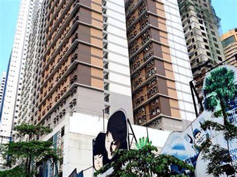 2 Bedrooms Condo For Sale in Mandaluyong, Metro Manila.